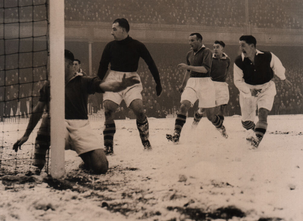 All eyes on the Ball as Arsenal scores second goal