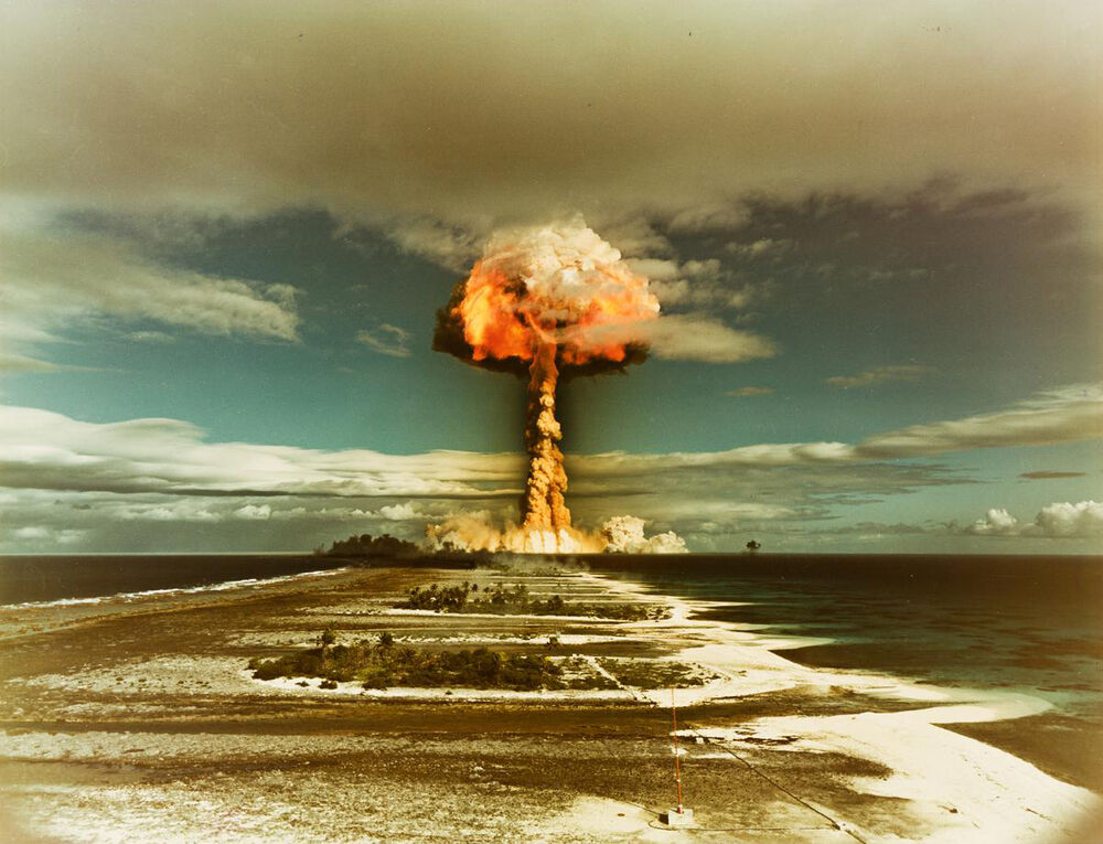 Nuclear testing in Mururoa during Operation Licorne
